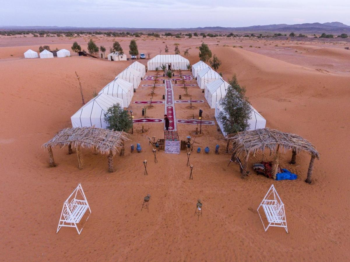 Luxury Traditional Tent Camp Мерзуга Экстерьер фото