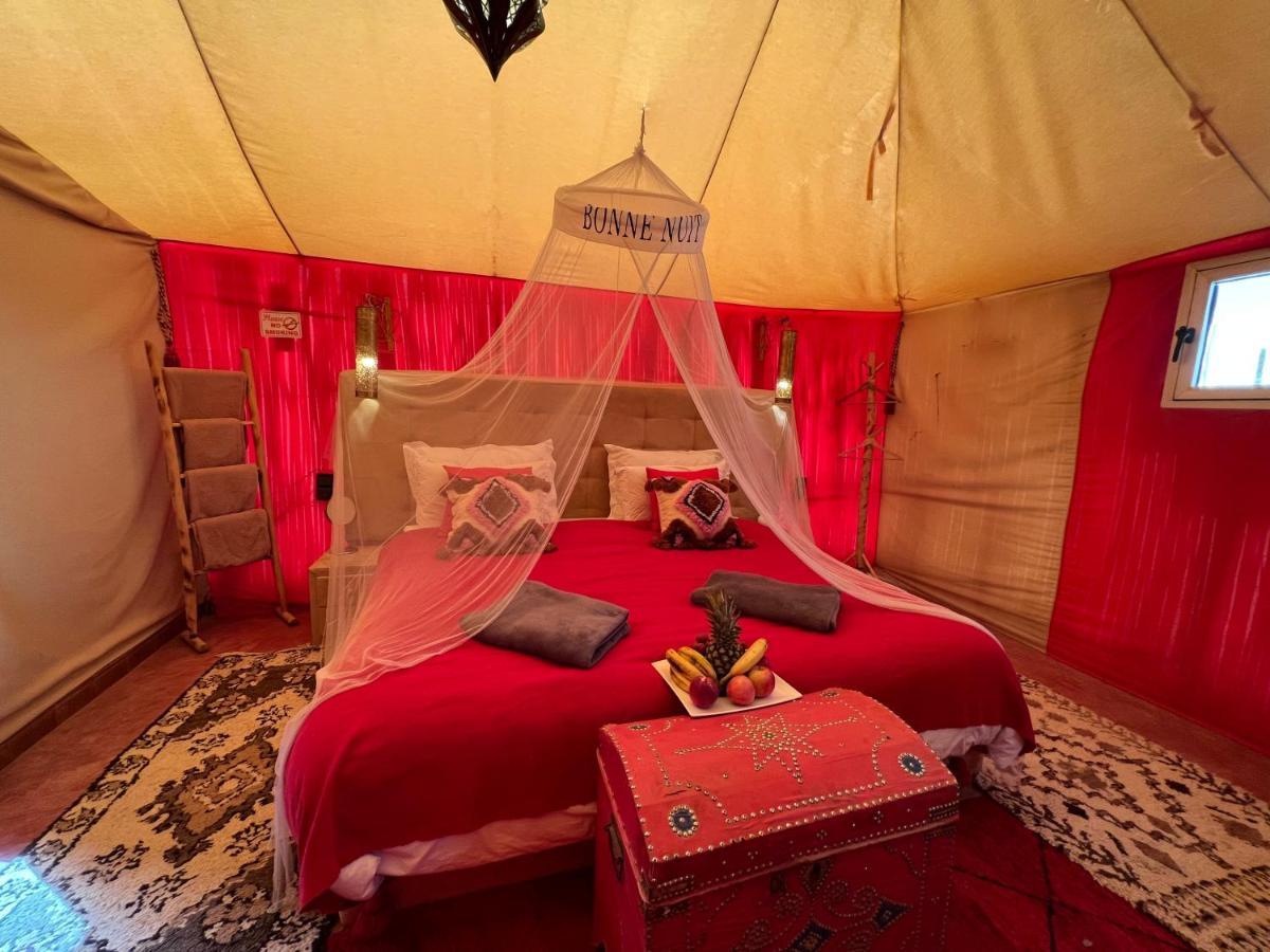 Luxury Traditional Tent Camp Мерзуга Экстерьер фото